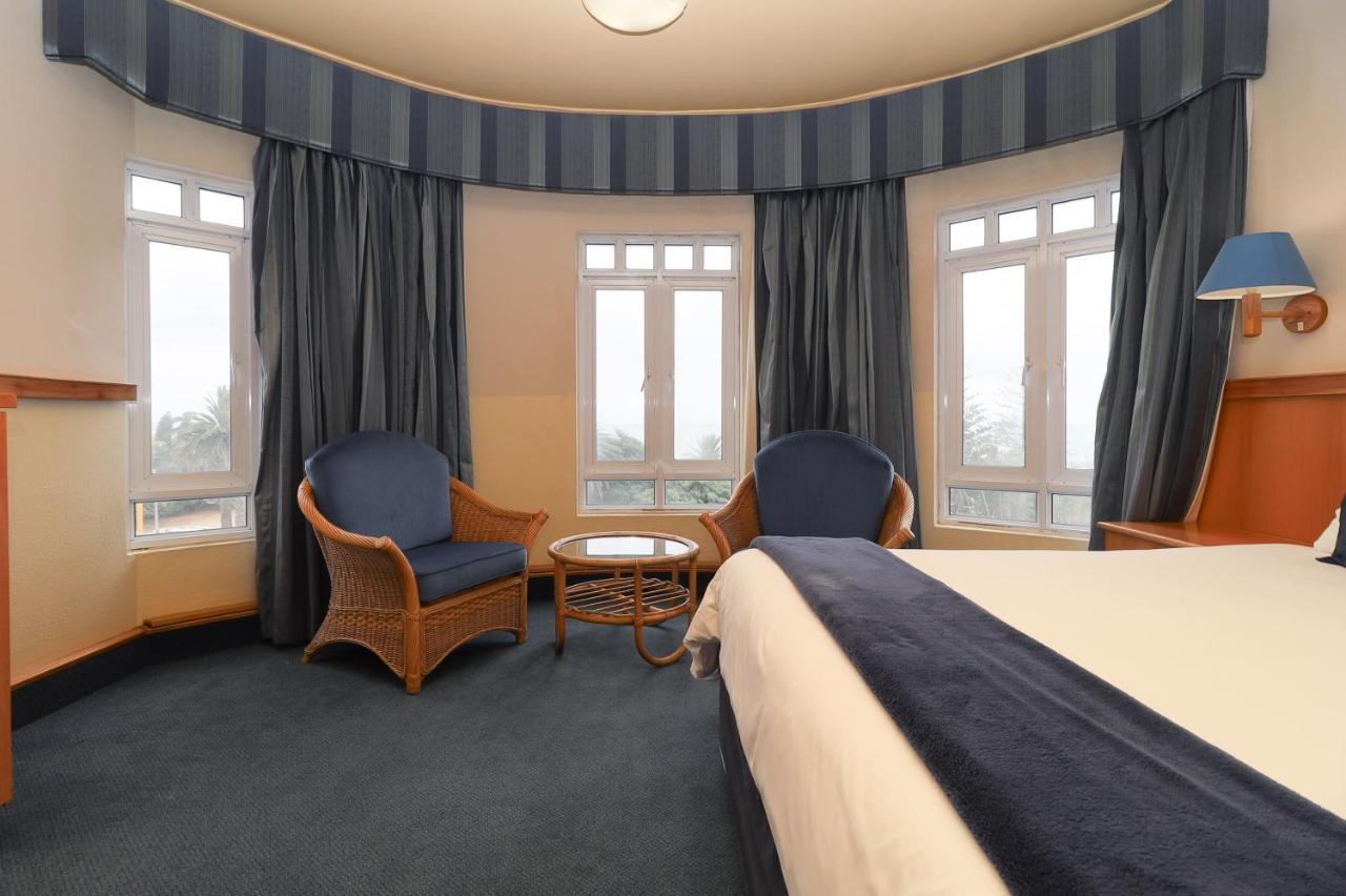 Humewood Hotel Port Elizabeth Esterno foto